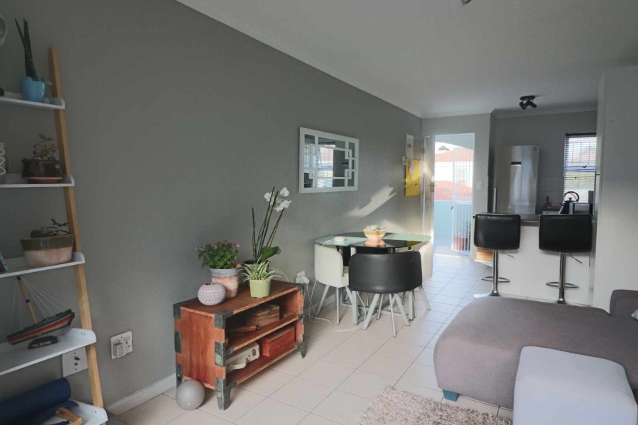 2 Bedroom Property for Sale in Parklands Western Cape